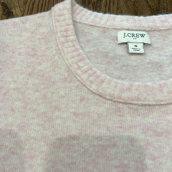 J Crew Super Soft Yarn Sweater. Pink Heather. Sz S - Picture 2 of 3
